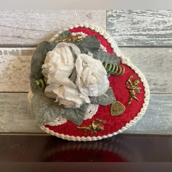 3 Vtg Valentine’s Day Heart Red Fabric 4” Trinket Jewelry Gift Boxes Cupid Love - Picture 10 of 14